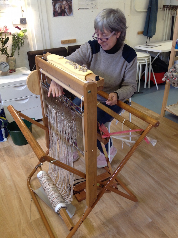 Threading a ready made warp